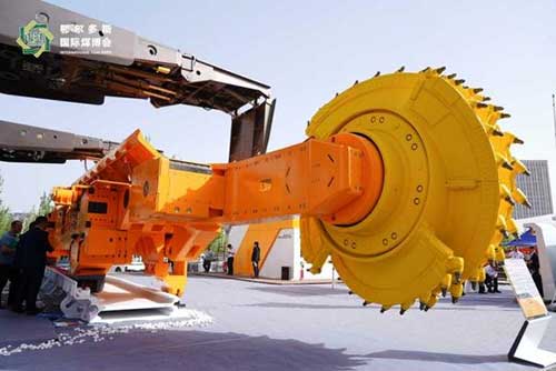 上海創力(li)集(ji)團(tuán)參展(zhan)第十八屆鄂爾多(duo)斯國(guo)際(ji)煤博會取得圓滿成(cheng)功(圖8)