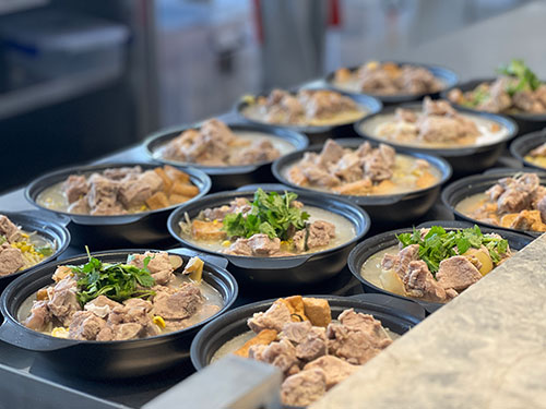  【喜迎食堂新(xin)篇章 共品(pin)舌尖幸福感】創力(li)集(ji)團(tuán)食堂運營(ying)模式(shi)升級暨開業活動(dòng)取得圓滿成(cheng)功(圖1)